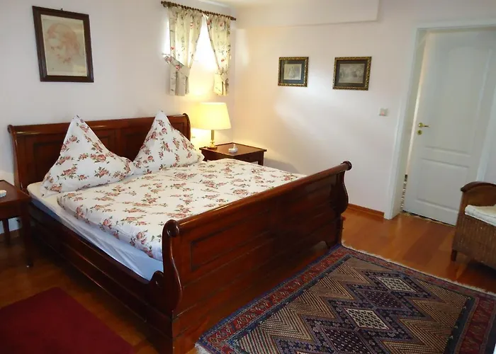 ゲストハウス Am Alten Fronhof 3*